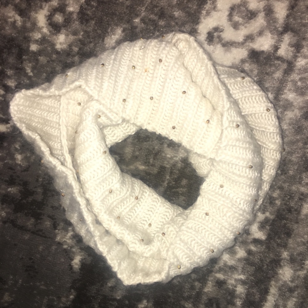 Cream infinity scarf with brown beads